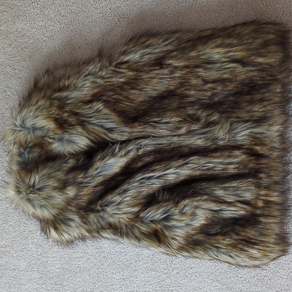 Fur vest